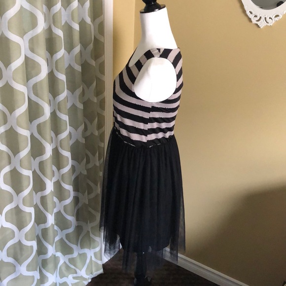 Hem & Thread Tulle Skirt Dress - Picture 4 of 16